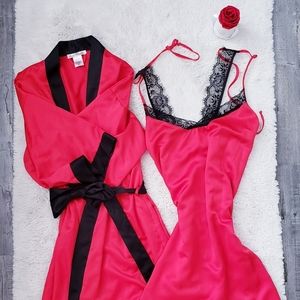 LINEA DONATELLA Nightgown and Robe 2 Piece Set